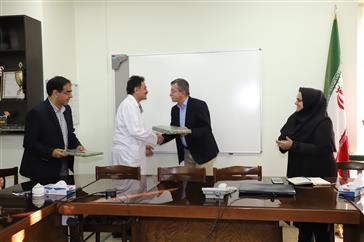 تقدیر و تشکر از تلاشها و زحمات بیدریغ استاد ارجمند جناب آقای دکترسیاوش سوادی اسکویی ...