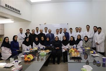 مراسم تودیع اساتید بازنشسته بخش پروتزهای دندانی جناب آقای دکتر مجید ششمانی و جناب آقای دکتر سعید صادقی