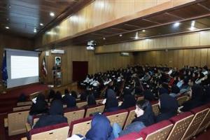 گزارش تصویری از کارگاه آموزشی پیشگیری از بیماری آنفلوانزا برای اعضای هیات علمی و دستیاران روز شنبه مورخ 98/9/11