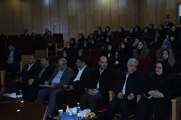 جلسه‌ی آموزشی معلمان ناحیه ۳ تبریز در دانشکده دندانپزشکی دانشگاه علوم پزشکی تبریز