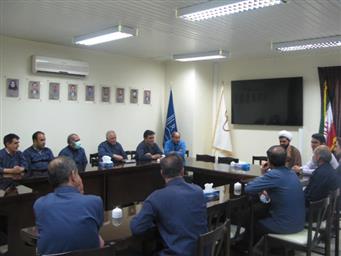 دیدار ریاست و معاون اداری مالی دانشکده با همکاران خدماتی دانشکده 