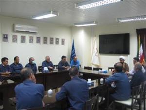 دیدار ریاست و معاون اداری مالی دانشکده با همکاران خدماتی دانشکده 